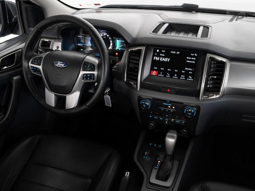 Foto do veículo FORD RANGER  XLTCD4A32C 2018 142.961 KM 132.000,00