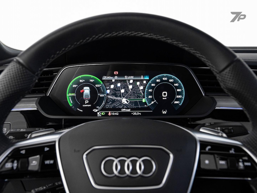 Foto do veículo AUDI SQ8  SPORTBACK E-TRON QUATTRO (ELÉTRICO) 2024 14.260 KM 519.500,00