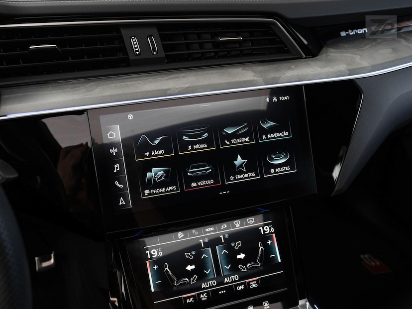 Foto do veículo AUDI SQ8  SPORTBACK E-TRON QUATTRO (ELÉTRICO) 2024 14.260 KM 519.500,00