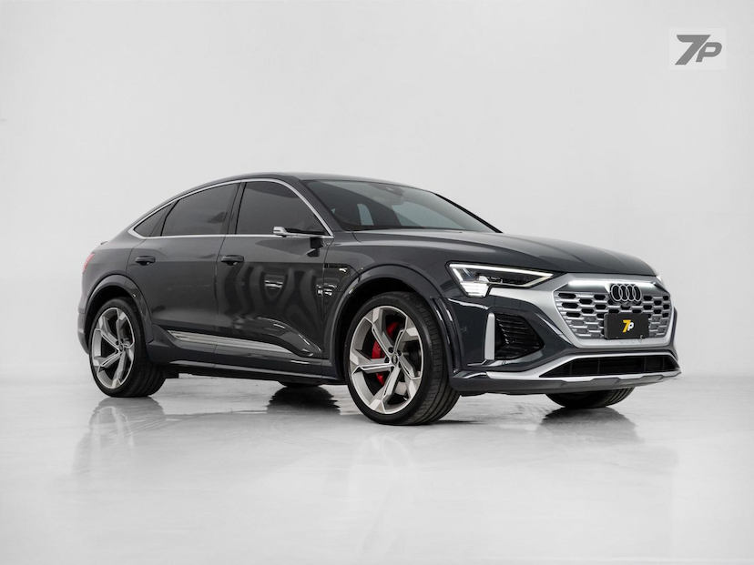 Foto do veículo AUDI SQ8  SPORTBACK E-TRON QUATTRO (ELÉTRICO) 2024 14.260 KM 519.500,00
