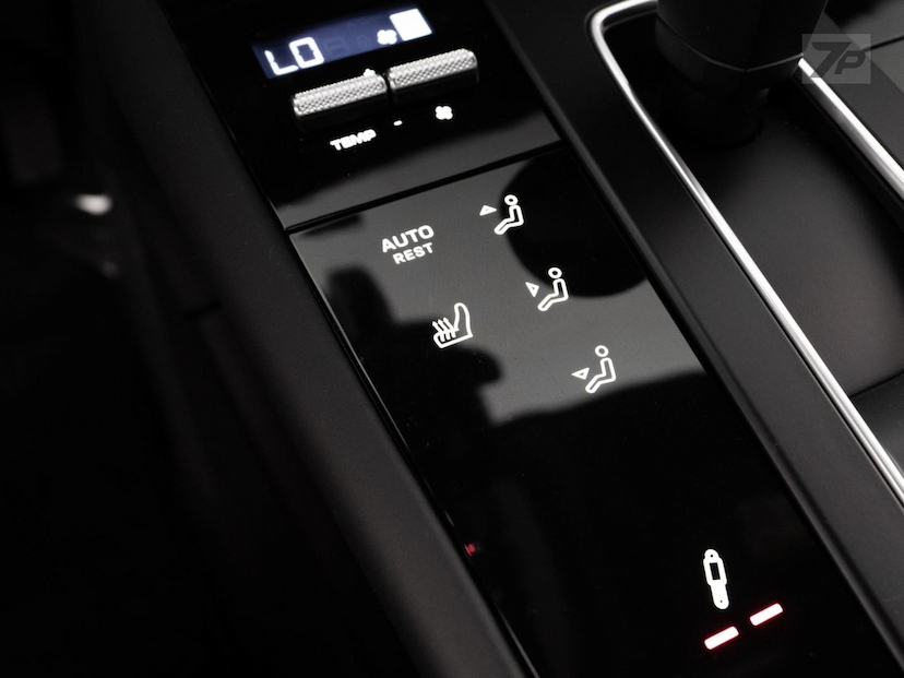 Foto do veículo PORSCHE MACAN  2.0 16V 2026 1.532 KM 569.500,00