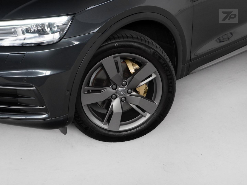 Foto do veículo AUDI Q5  2.0TFSI 2018 84.824 KM 149.800,00