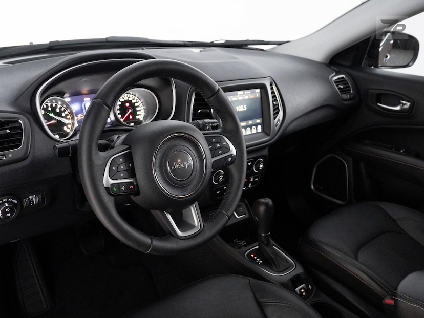 Foto do veículo JEEP COMPASS  LONGITUDE F 2021 30.479 KM 109.800,00