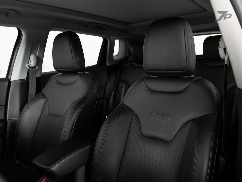 Foto do veículo JEEP COMPASS  LONGITUDE F 2021 30.479 KM 109.800,00