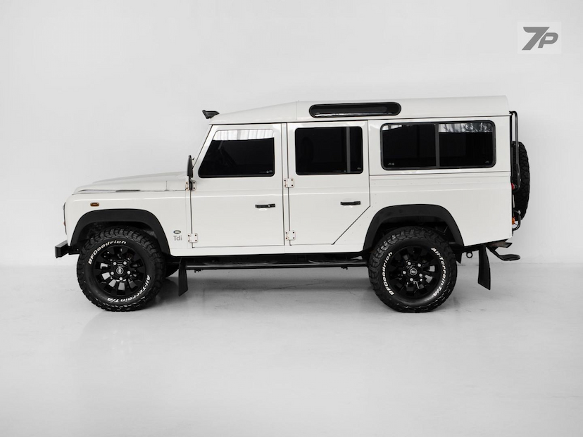 Foto do veículo LAND ROVER DEFENDER  110 CSW 2000 257.489 KM 238.500,00