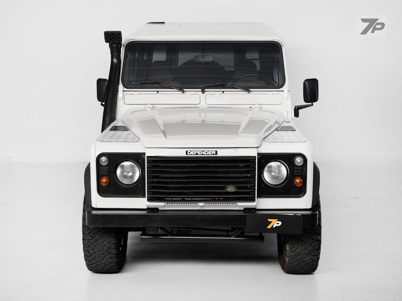 Foto do veículo LAND ROVER DEFENDER  110 CSW 2000 257.489 KM 238.500,00