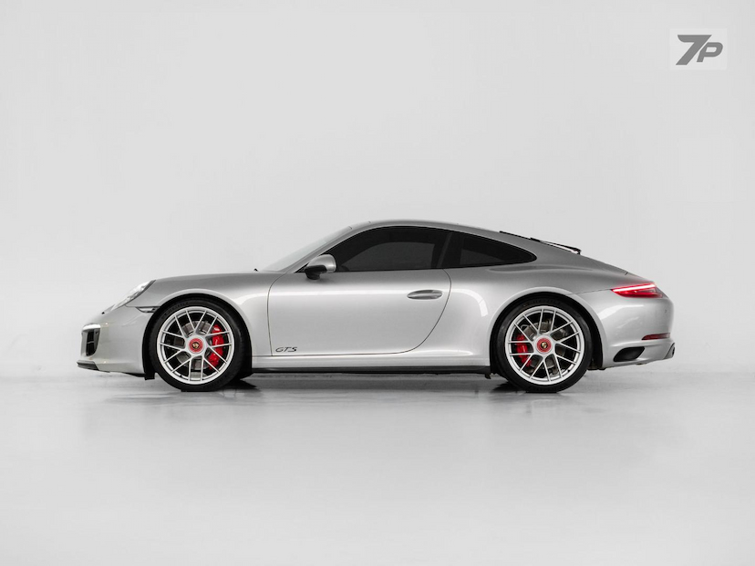 Foto do veículo PORSCHE 911  GTS 2018 17.602 KM 699.000,00