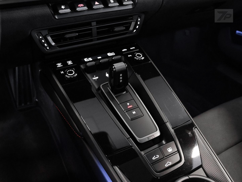 Foto do veículo PORSCHE 911  GTS 2023 5.100 KM 918.500,00