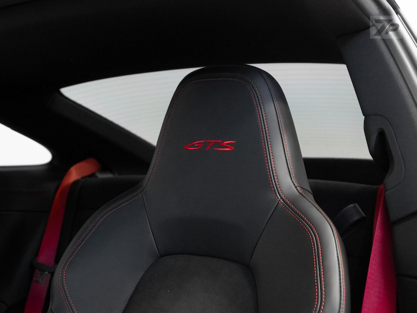 Foto do veículo PORSCHE 911  GTS 2023 5.100 KM 918.500,00