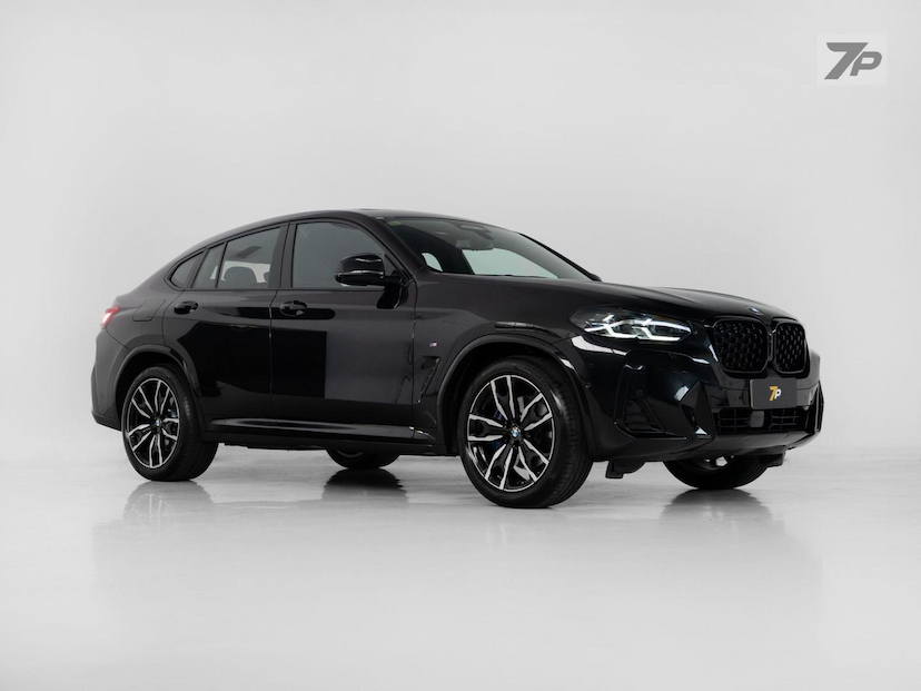 Foto do veículo BMW X4  XDRIVE30I 2024 22.000 KM 358.500,00