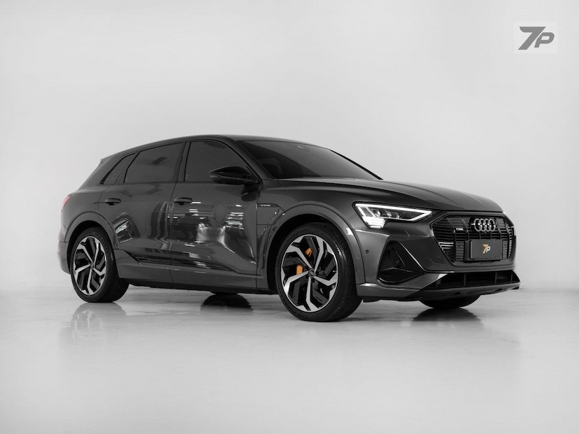 Foto do veículo AUDI E-TRON E TRON 2022 51.220 KM 249.800,00