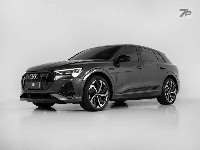 Foto do veículo AUDI E-TRON E TRON 2022 51.220 KM 249.800,00