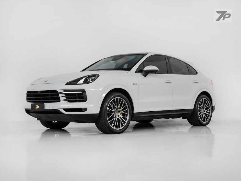 Foto do veículo PORSCHE CAYENNE  CP PHE 2022 49.876 KM 589.500,00
