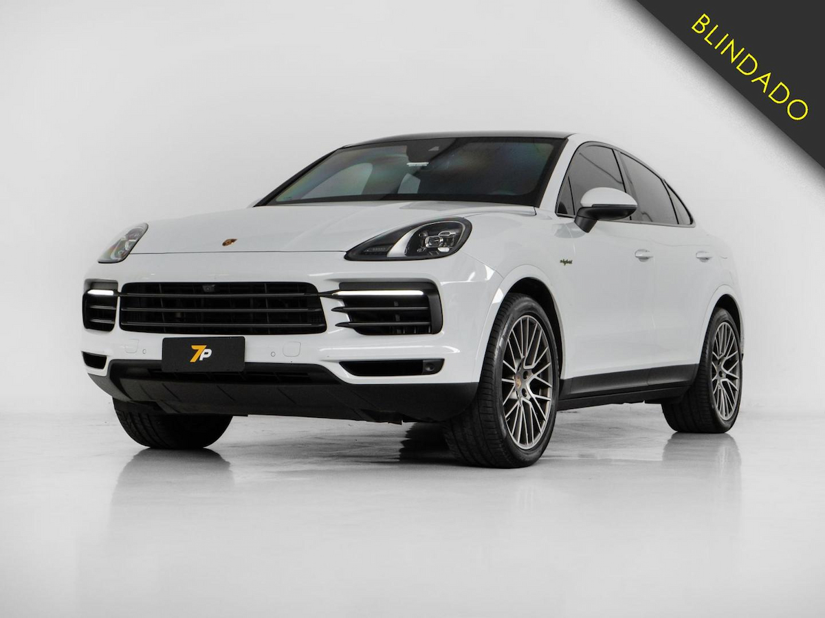 Foto do veículo PORSCHE CAYENNE  CP PHE 2022/2022 49.876 KM R$ 648.000,00