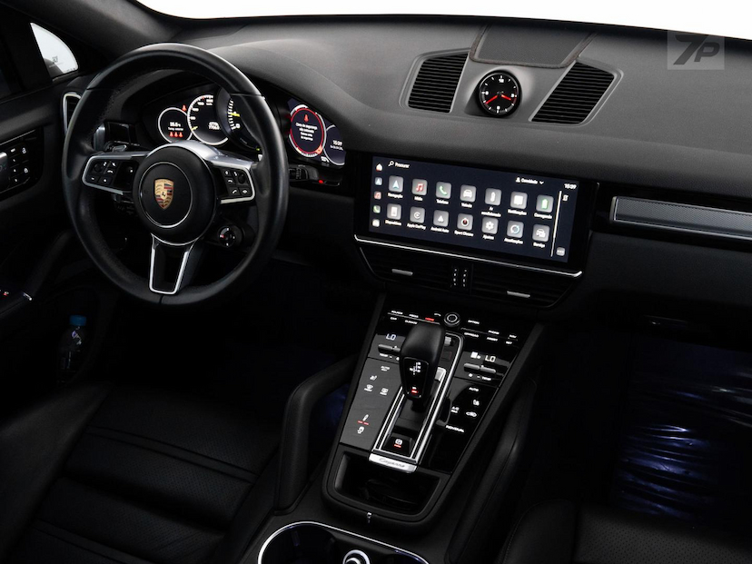 Foto do veículo PORSCHE CAYENNE  CP PHE 2022 49.876 KM 589.500,00