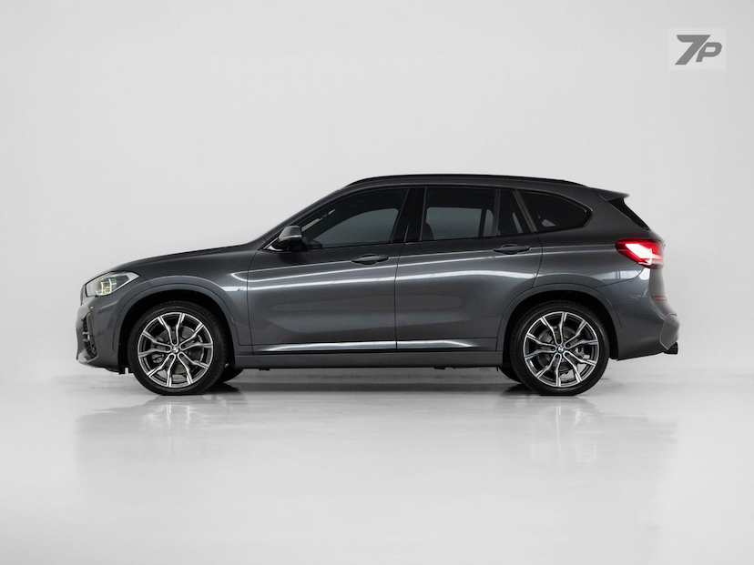 Foto do veículo BMW X1  SDRIVE20I M SPORT 2022 65.975 KM 179.800,00