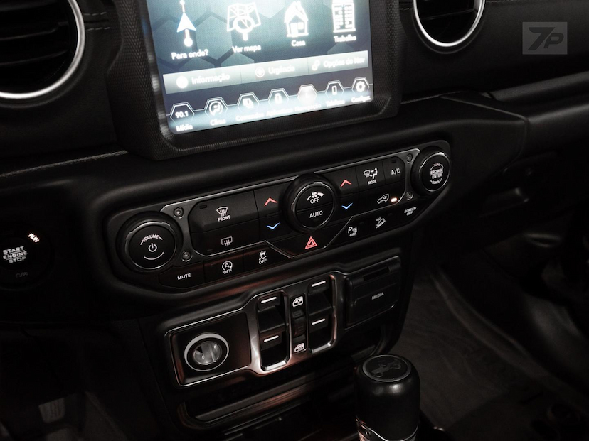 Foto do veículo JEEP WRANGLER  UNL SAHA 2020 78.000 KM 289.000,00