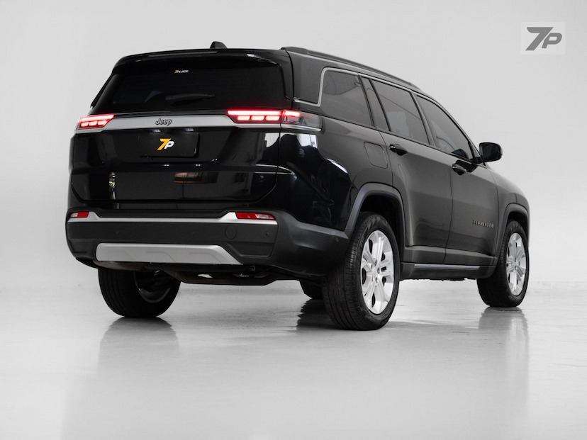 Foto do veículo JEEP COMMANDER  FLEX 2025 24.735 KM 229.800,00