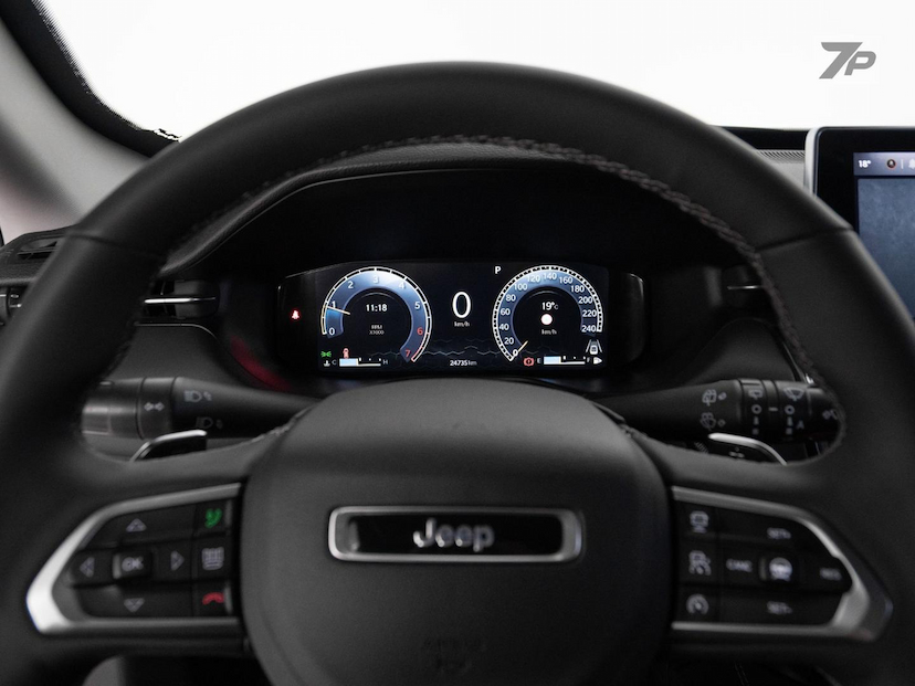 Foto do veículo JEEP COMMANDER  FLEX 2025 24.735 KM 229.800,00