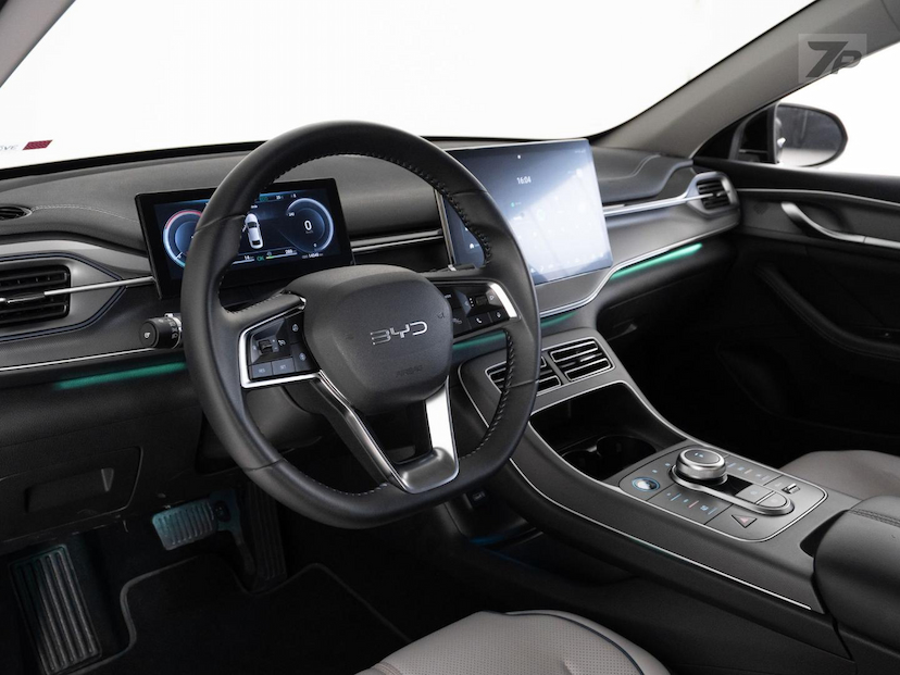Foto do veículo BYD KING  GS DM 2025 14.529 KM 149.000,00