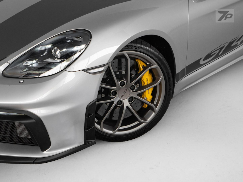 Foto do veículo PORSCHE 718  CAYMAN GT4 4.0 420CV 2023 6.726 KM 1.000.000,00