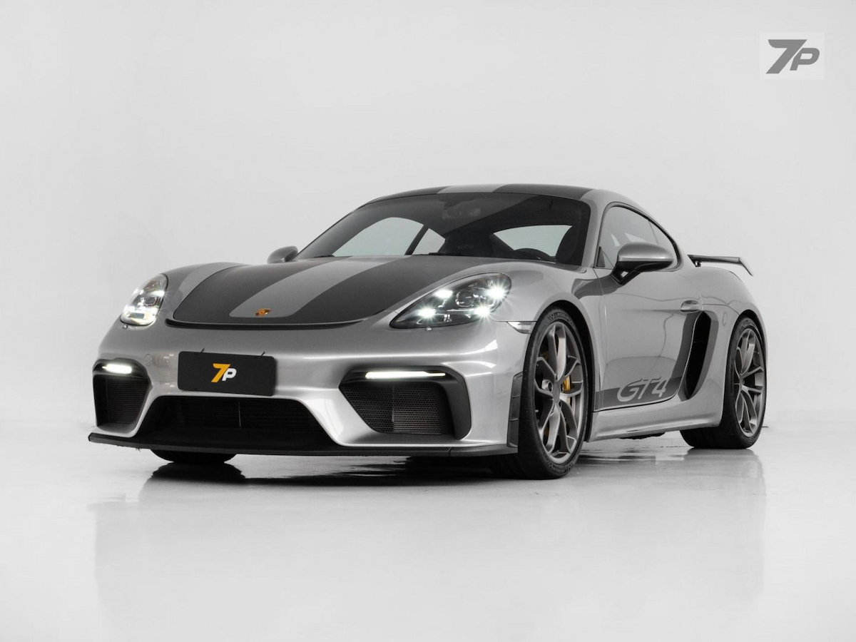 Foto do veículo PORSCHE 718  CAYMAN GT4 4.0 420CV 2023/2023 6.726 KM R$ 1.045.000,00