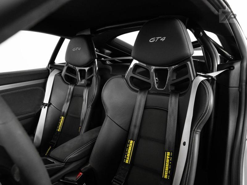 Foto do veículo PORSCHE 718  CAYMAN GT4 4.0 420CV 2023 6.726 KM 1.000.000,00