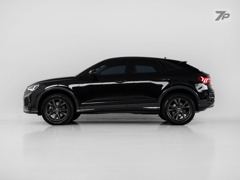 Foto do veículo AUDI Q3  SPORTBACK TFSI PERFORMANCE QUATTRO 2022 7.718 KM 229.000,00
