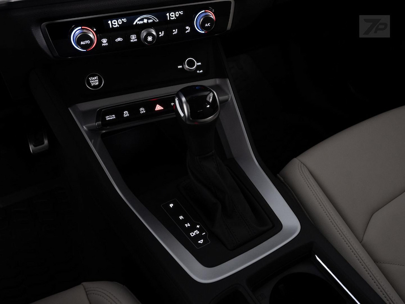 Foto do veículo AUDI Q3  SPORTBACK TFSI PERFORMANCE QUATTRO 2022 7.718 KM 229.000,00