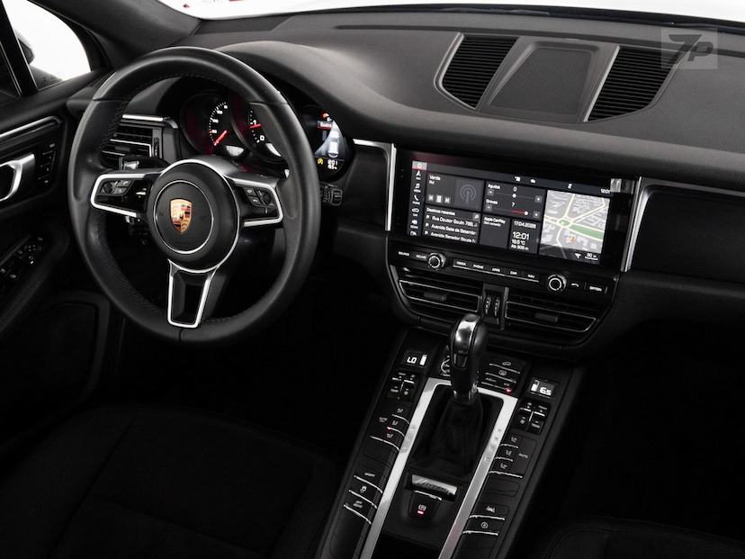 Foto do veículo PORSCHE MACAN  F 2020 57.101 KM 319.500,00