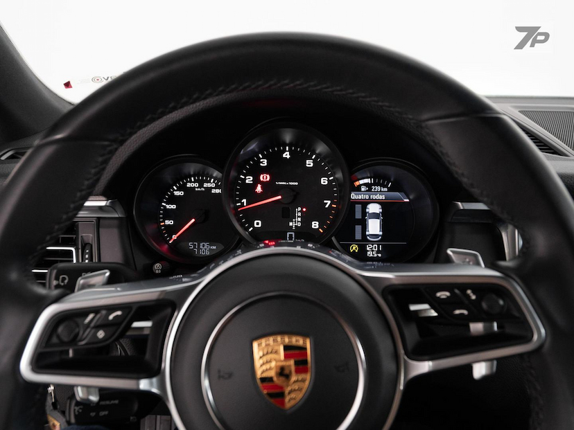 Foto do veículo PORSCHE MACAN  F 2020 57.101 KM 319.500,00