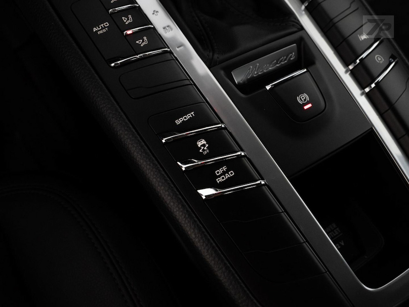 Foto do veículo PORSCHE MACAN  F 2020 57.101 KM 319.500,00
