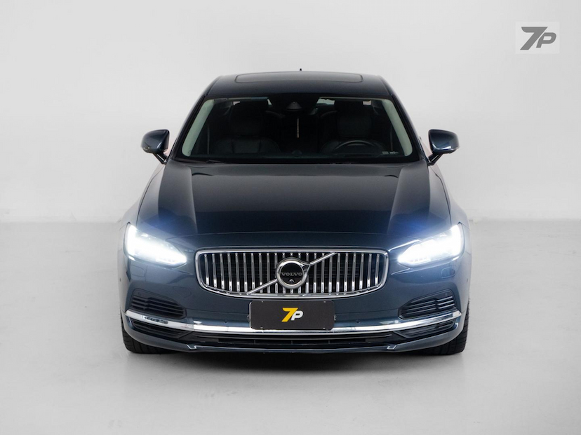 Foto do veículo VOLVO S90  T8 INSCRIPT 2021 62.300 KM 209.000,00