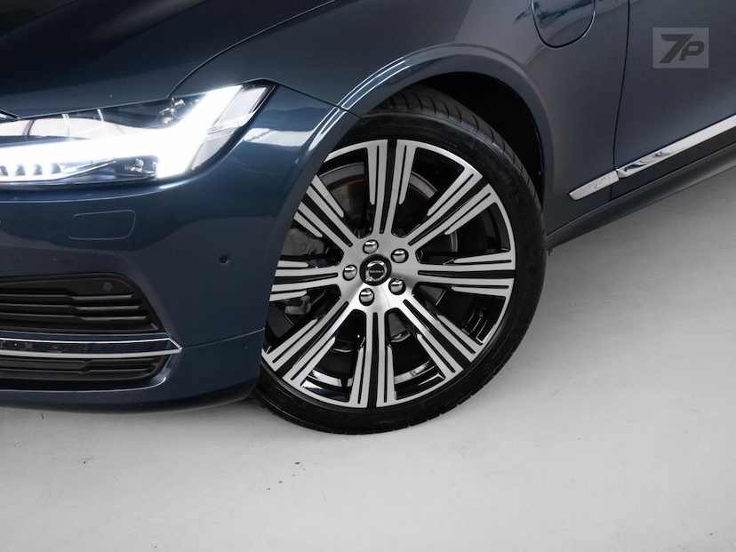 Foto do veículo VOLVO S90  T8 INSCRIPT 2021 62.300 KM 209.000,00