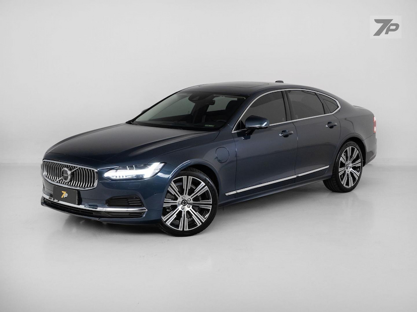 Foto do veículo VOLVO S90  T8 INSCRIPT 2021 62.300 KM 209.000,00