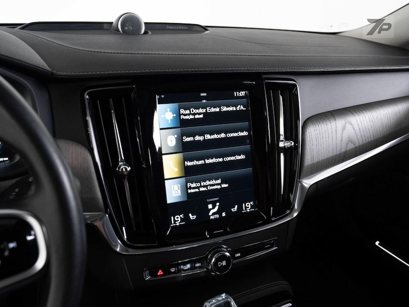 Foto do veículo VOLVO S90  T8 INSCRIPT 2021 62.300 KM 209.000,00