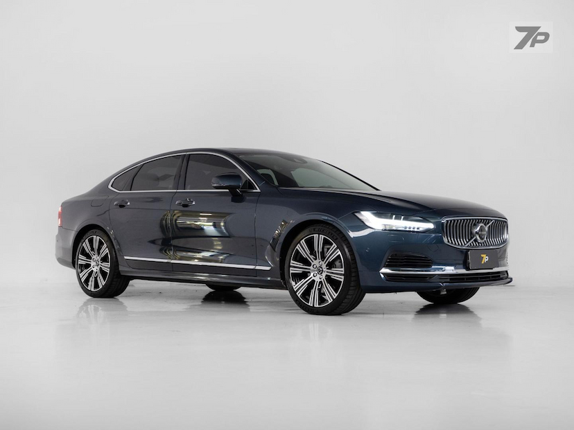 Foto do veículo VOLVO S90  T8 INSCRIPT 2021 62.300 KM 209.000,00