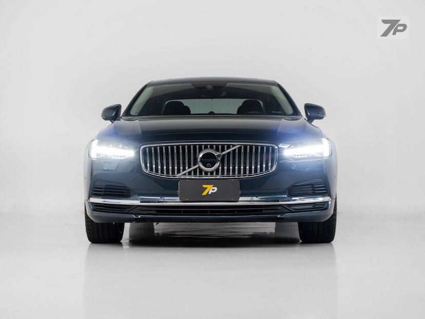Foto do veículo VOLVO S90  T8 INSCRIPT 2021 62.300 KM 209.000,00