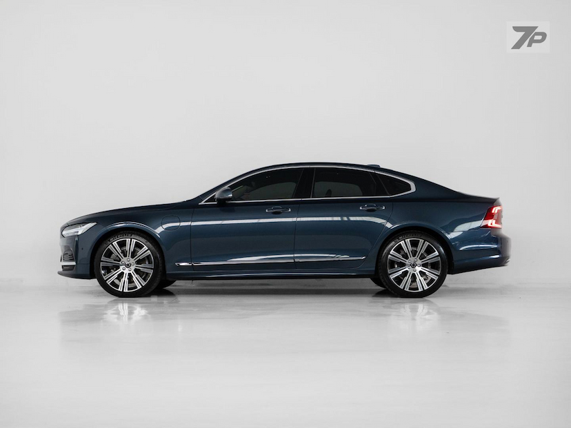 Foto do veículo VOLVO S90  T8 INSCRIPT 2021 62.300 KM 209.000,00