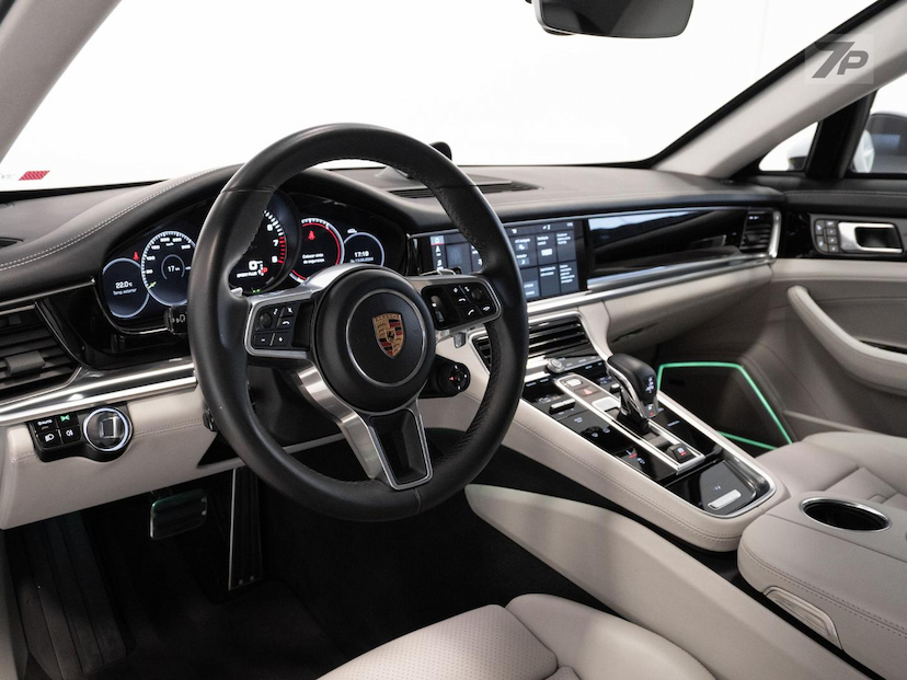Foto do veículo PORSCHE PANAMERA  4EHYB 2018 48.573 KM 449.000,00