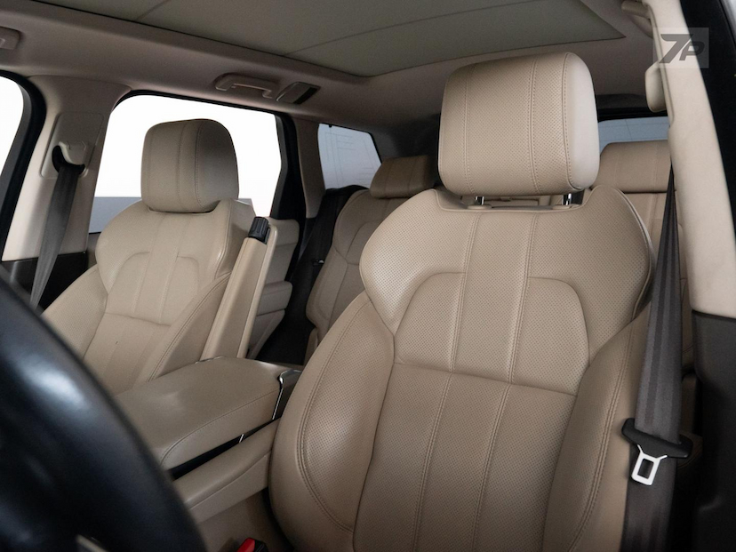 Foto do veículo LAND ROVER RANGE ROVER LR R.R SPT 3.0 TD HSE 2017 118.820 KM 185.000,00