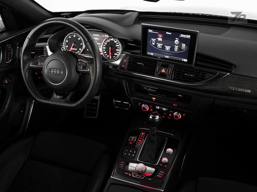 Foto do veículo AUDI RS6  AVANT 4.0TFSI 2014 54.670 KM 328.500,00