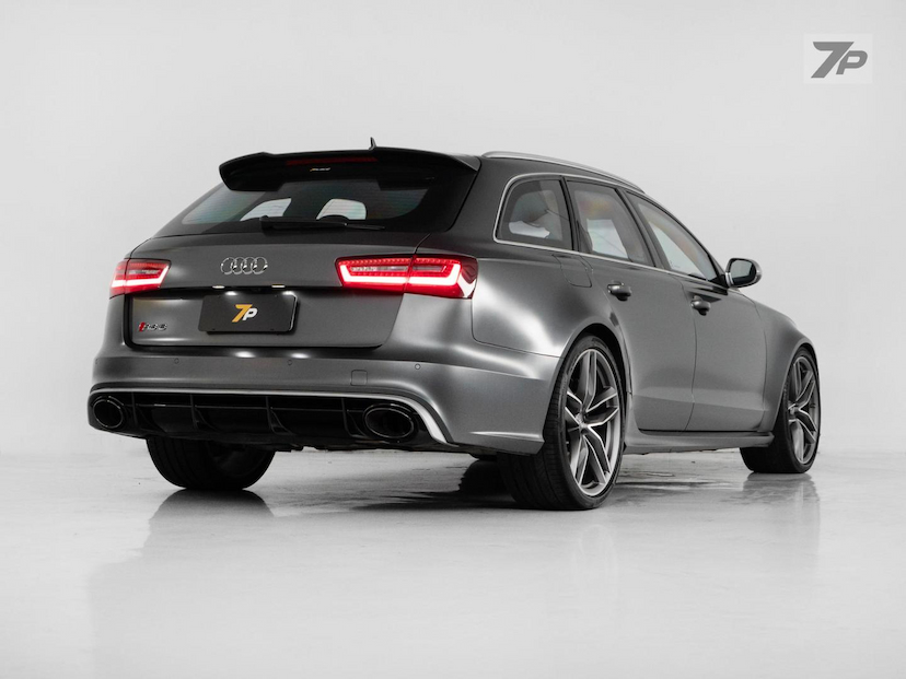 Foto do veículo AUDI RS6  AVANT 4.0TFSI 2014 54.670 KM 328.500,00