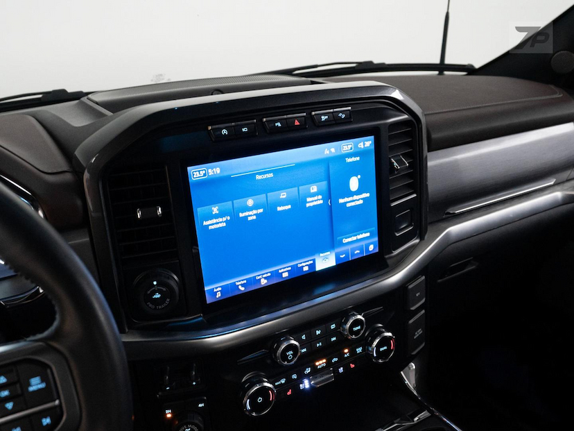 Foto do veículo FORD F-150  LARIAT 2023 39.056 KM 379.800,00