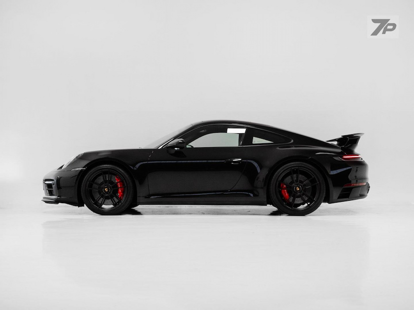 Foto do veículo PORSCHE 911  GTS 2024 5.200 KM 1.049.000,00