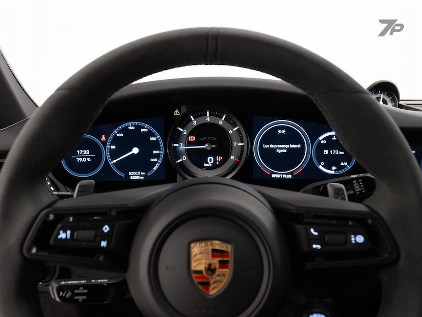 Foto do veículo PORSCHE 911  GTS 2024 5.200 KM 1.049.000,00