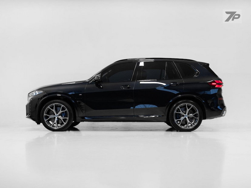 Foto do veículo BMW X5  XDRIVE 50E 3.0 M SPORT AUT. (HIBRIDO) 2024 16.852 KM 574.500,00