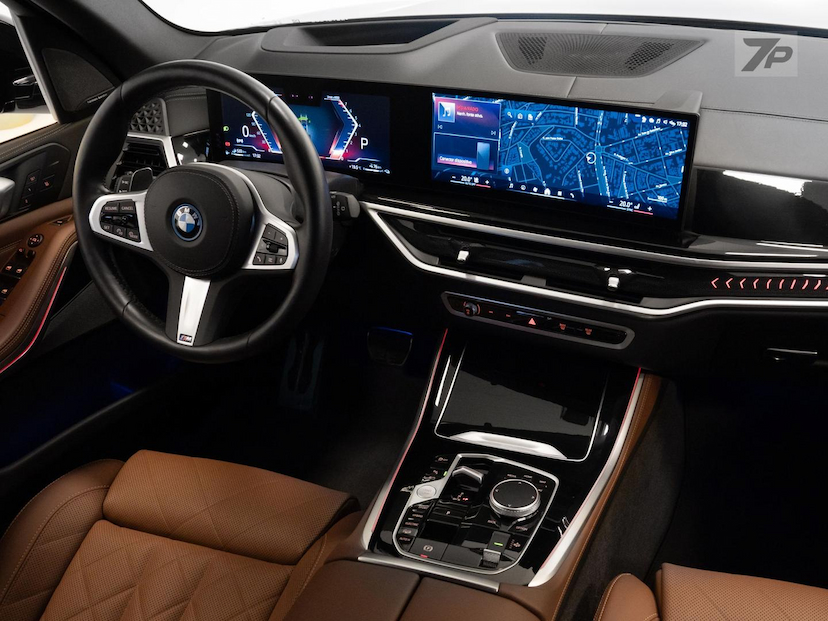 Foto do veículo BMW X5  XDRIVE 50E 3.0 M SPORT AUT. (HIBRIDO) 2024 16.852 KM 574.500,00