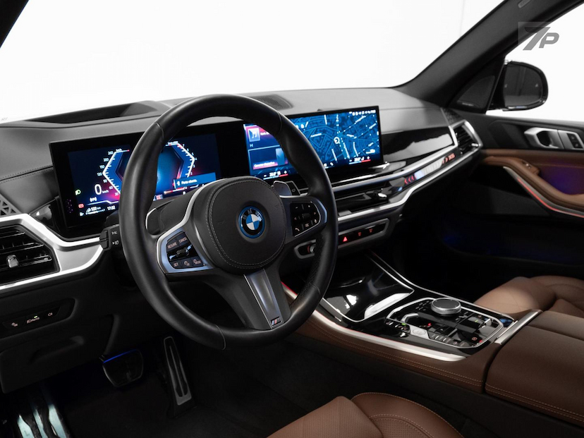 Foto do veículo BMW X5  XDRIVE 50E 3.0 M SPORT AUT. (HIBRIDO) 2024 16.852 KM 574.500,00