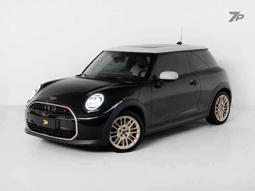 Foto do veículo MINI COOPER  S 3P TOP 2025 8.600 KM 215.000,00